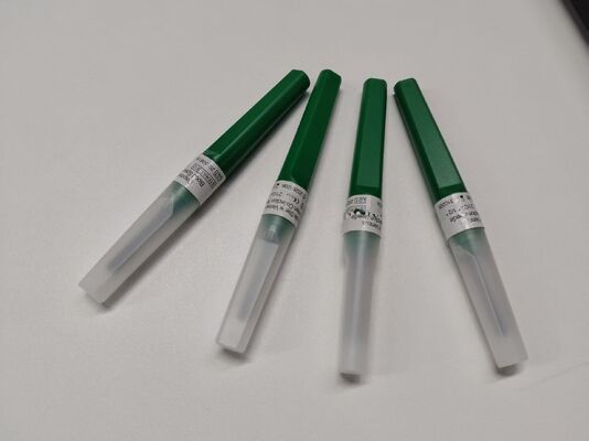 قیمت مناسب سوزن جمع آوری خون چند نمونه یکبار مصرفی با طراحی سه طرفه و شیر لاستیکی خود بسته برای ایمنی در سطح بیمارستان آنلاین